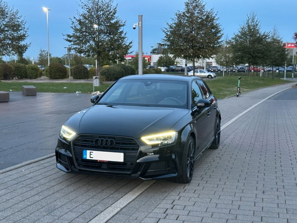 آئودی A3 اسپرت بک 35 TFSI S tronic اس لاین بلک