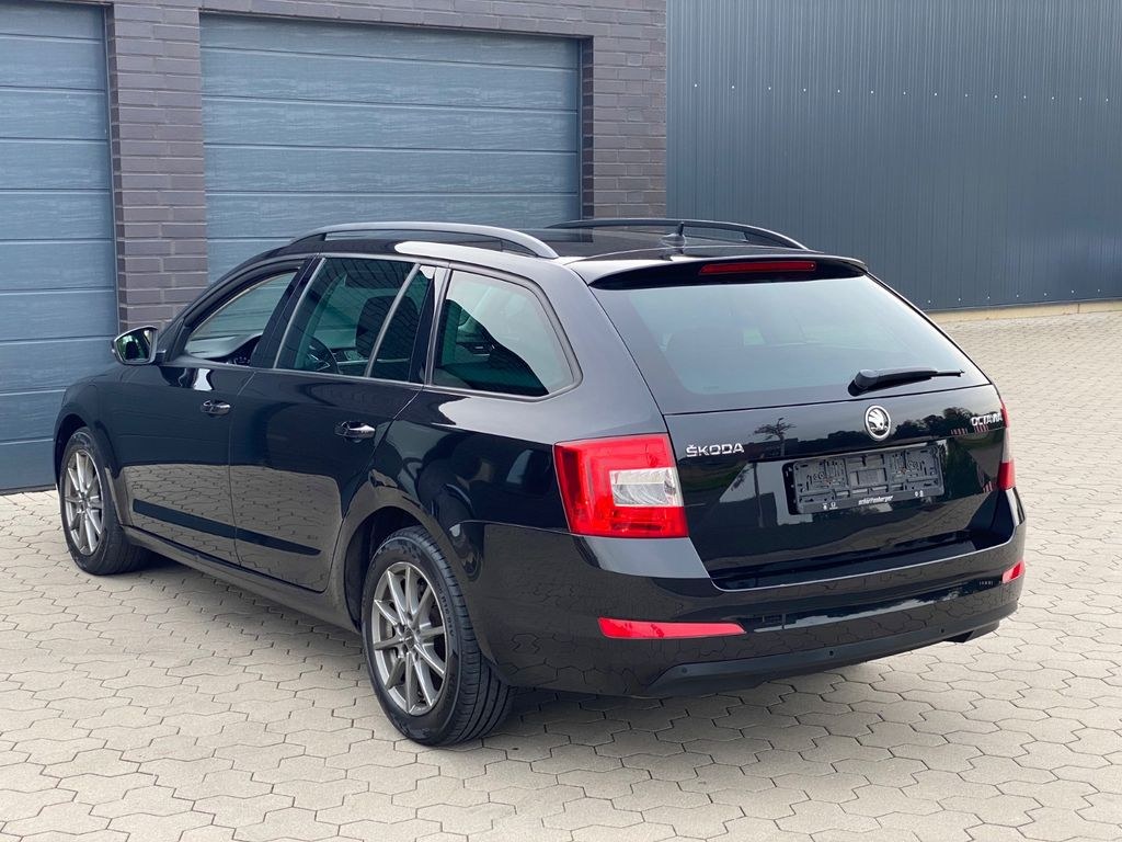 نمای دیگر اشکودا اکتاویا 2.0 TDI DSG*2.دست*اتوماتیک*150PS*نوی*