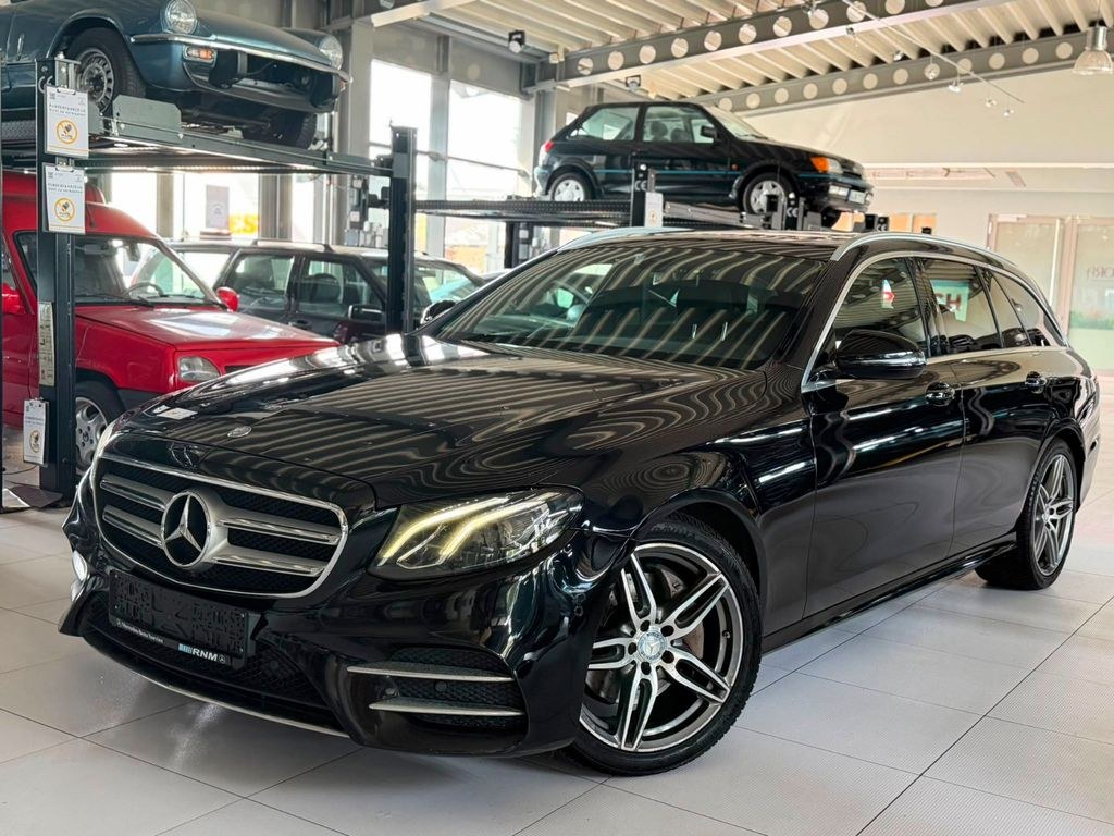 نمای دیگر مرسدس بنز E 220d"AMG-LINE"E-SSD"LED"ALU'19"کامل"تاپ"