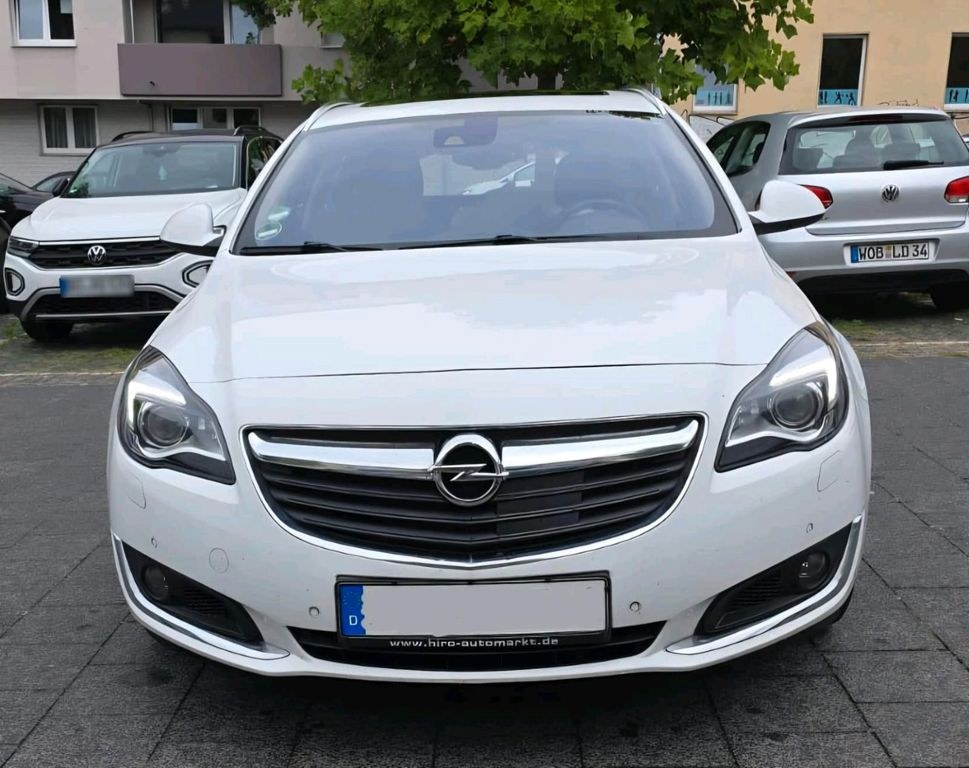نمای دیگر اوپل اینسیگنیا 2.0 cdti دست اول!!!