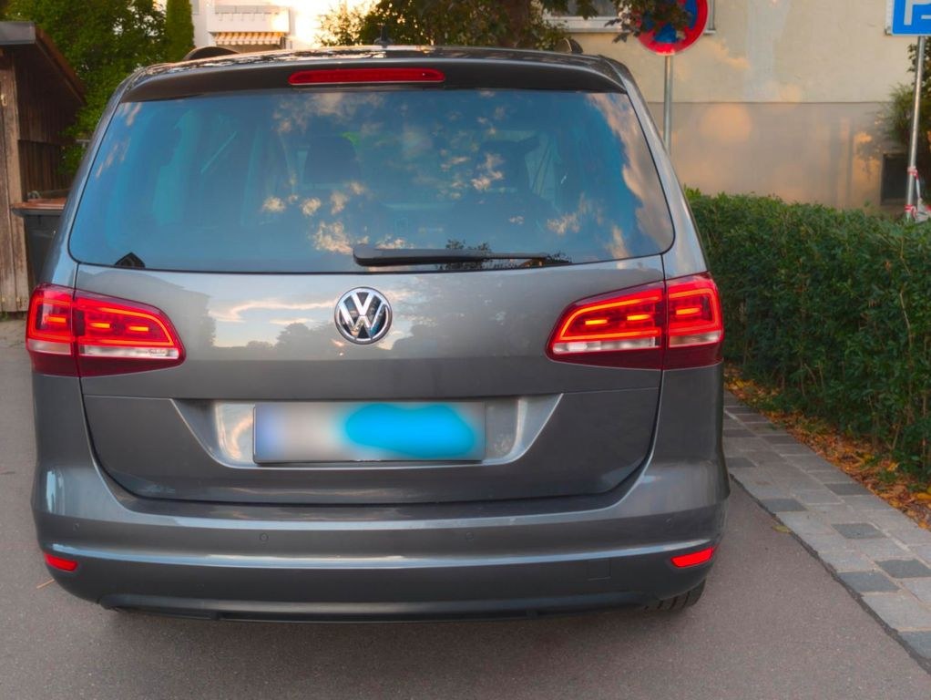 نمای دیگر فولکس واگن VW شاران 2.0 TDI «خودروی بسیار تمیز»