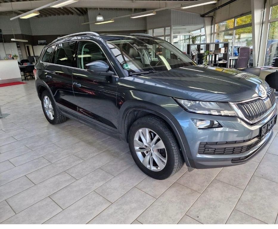 اشکودا کادیاک 2.0 TDI -|7 سرنشین 4x4 استایل