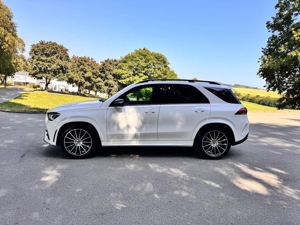 نمای دیگر مرسدس بنز GLE 300 d 4Matic AMG قفل یدک/KD نو 8 حلقه لاستیک