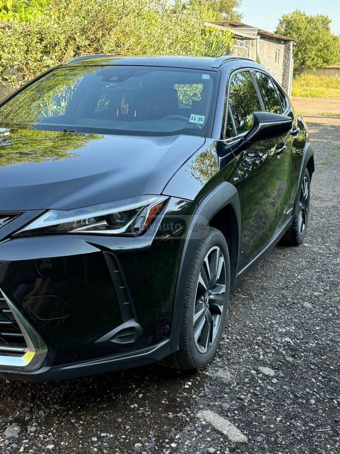 نمای دیگر لکسوس پایه 4dr تمام چرخ محرک CVT 2020