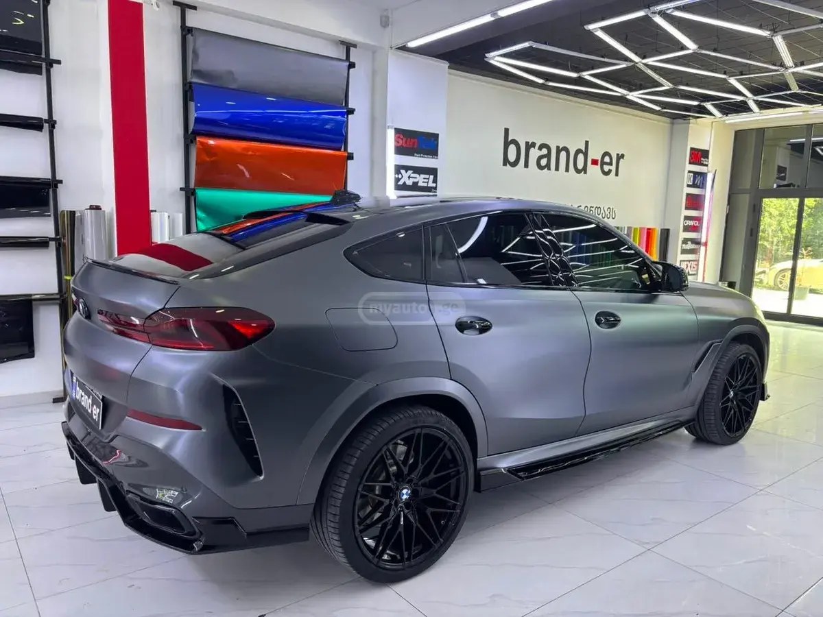 بی ام و M50i 4dr چهار چرخ محرک اسپرت 2021