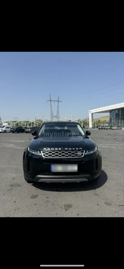 نمای دیگر لندروور 2021