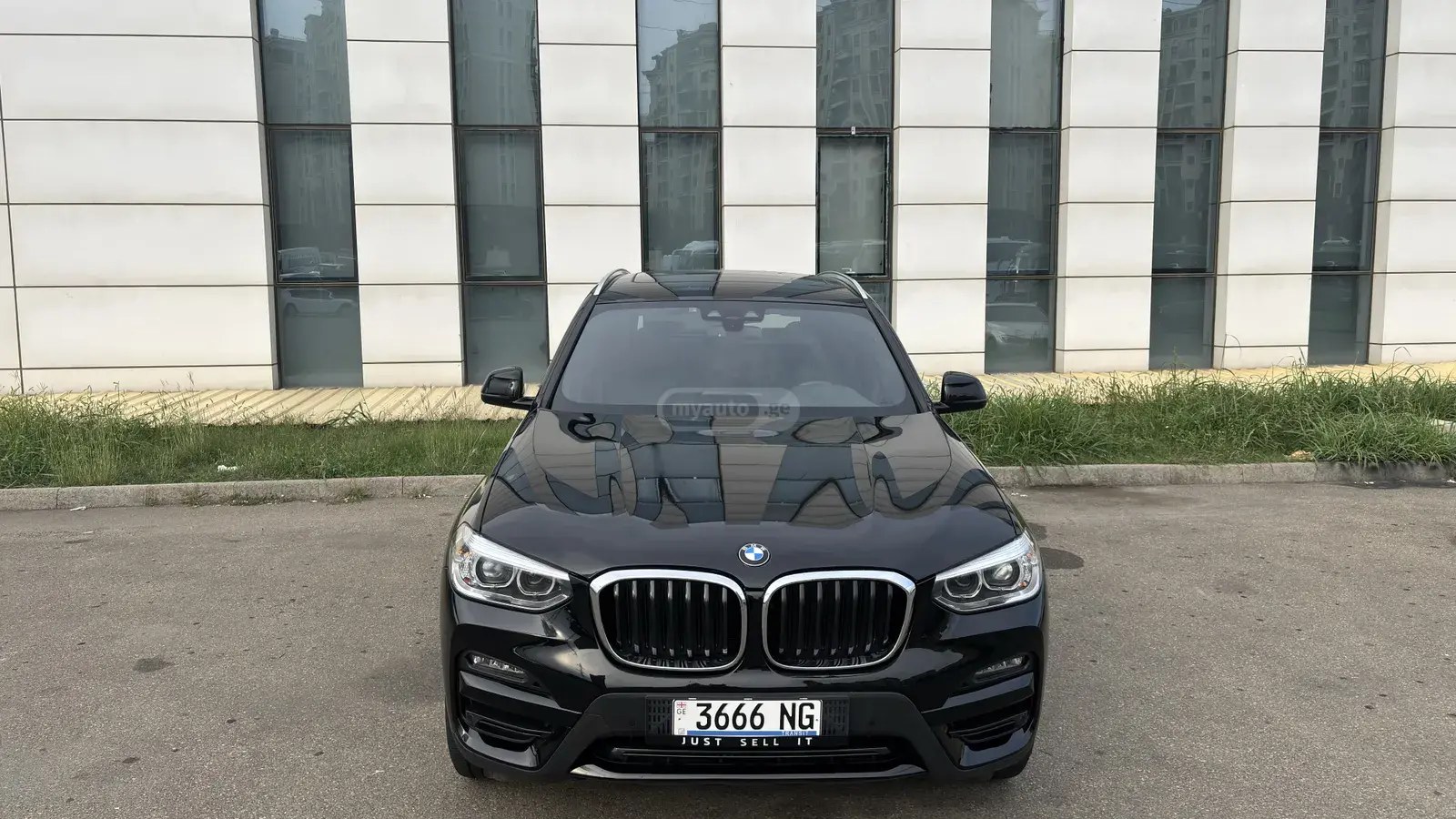 نمای دیگر بی ام و xDrive30i 4dr چهار چرخ محرک 2021