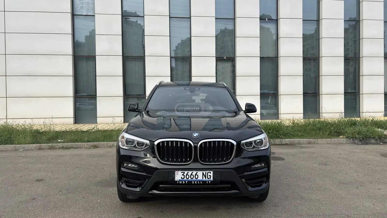 نمای دیگر بی ام و xDrive30i 4dr چهار چرخ محرک 2021