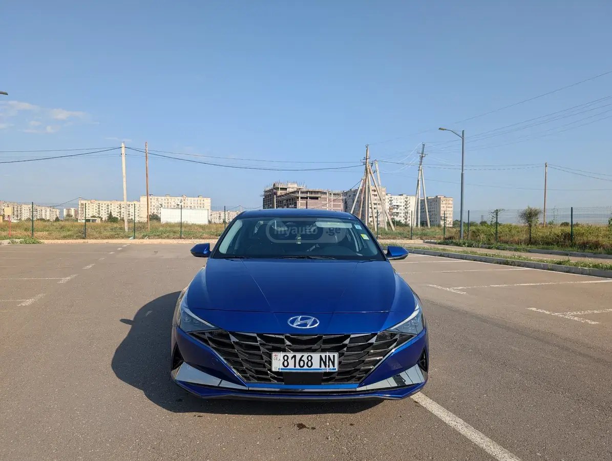 نمای دیگر هیوندای لیمیتد 4dr سدان 2022
