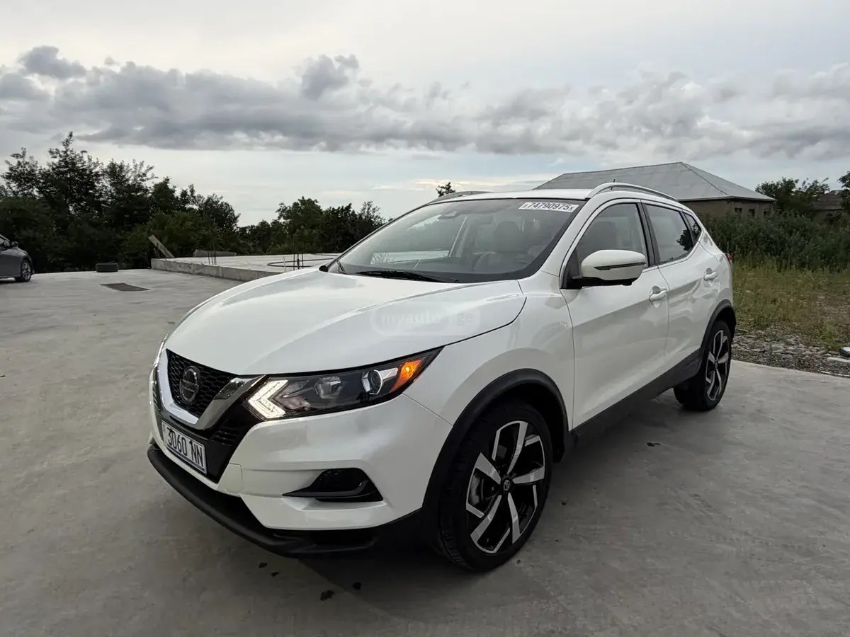 نمای دیگر نیسان SL 4dr چهار چرخ محرک CVT 2022