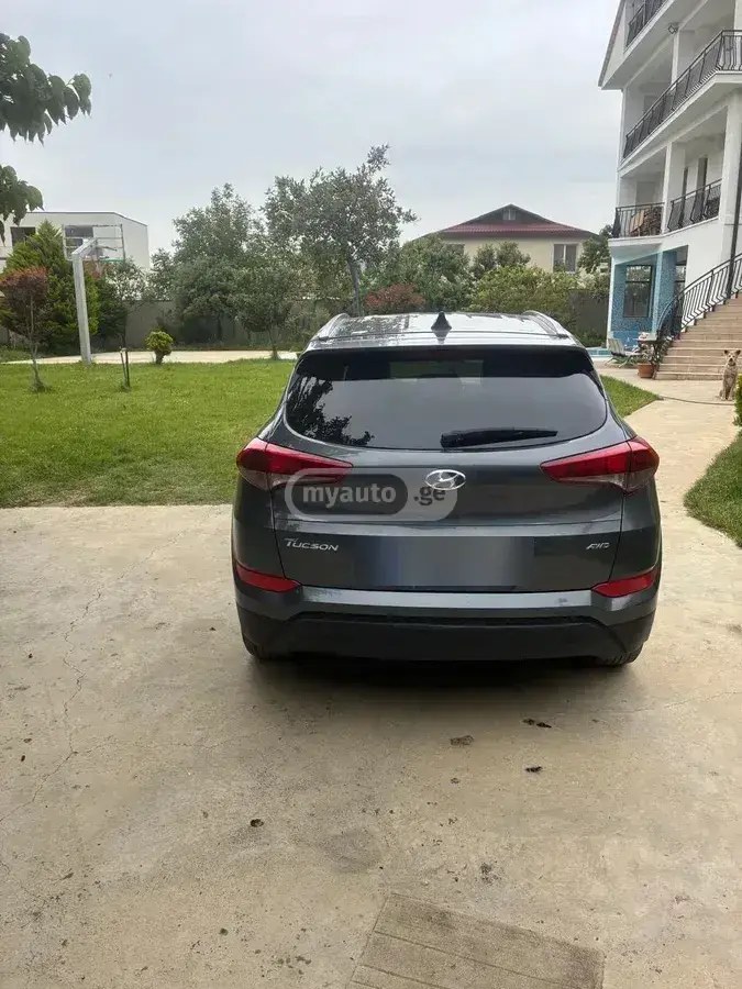 نمای دیگر هیوندای 2018