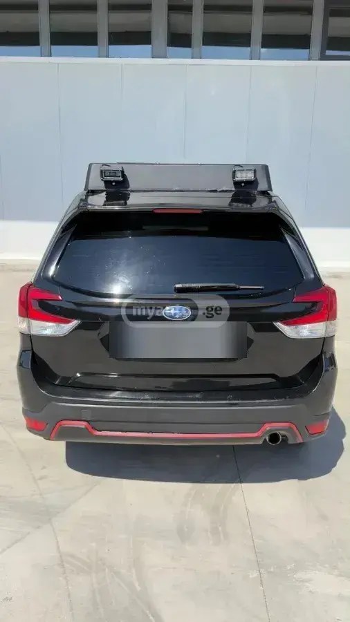 نمای دیگر سوبارو بیس 4 در چهار چرخ محرک CVT 2020
