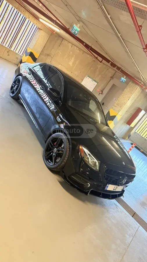 نمای دیگر مرسدس بنز AMG پاکت 2018