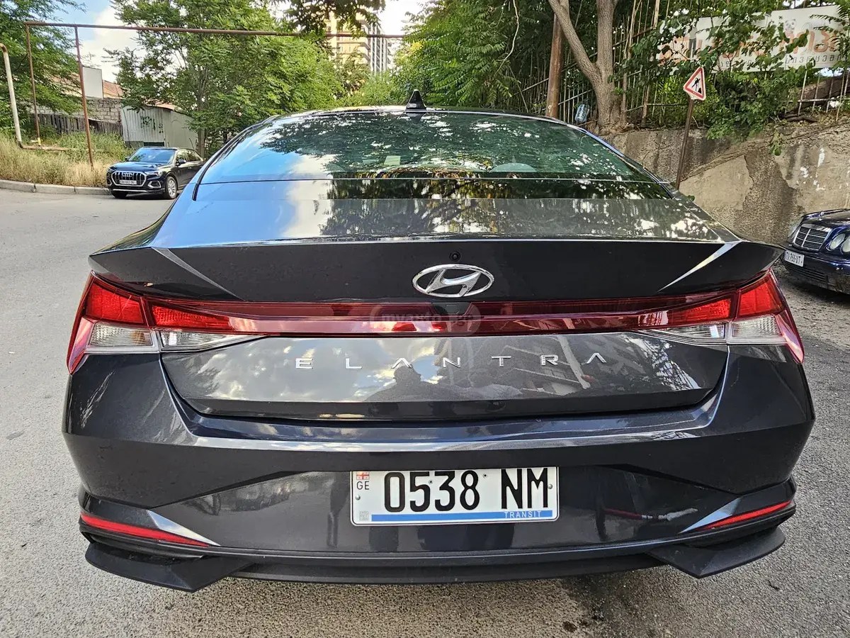 نمای دیگر هیوندای 2023