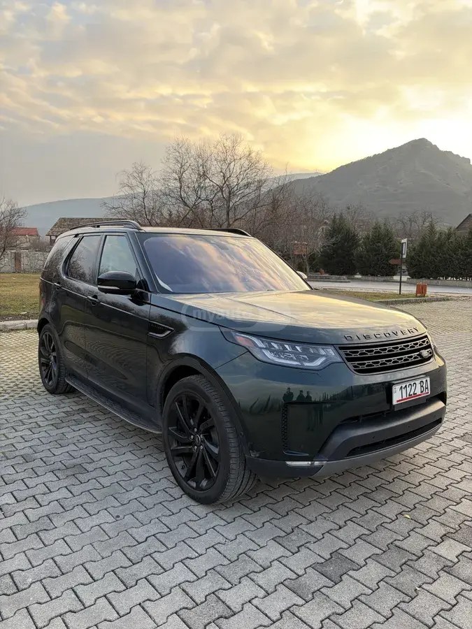نمای دیگر لندروور HSE لوکس دیزل 4dr 4x4 2017