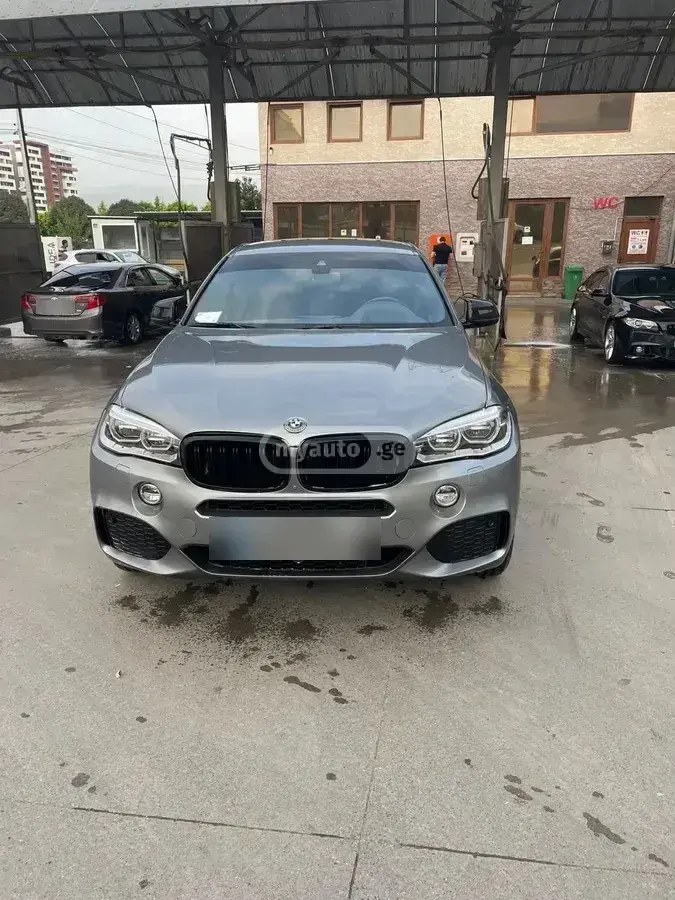 بی ام و xDrive35i 4 در چهار چرخ محرک 2018