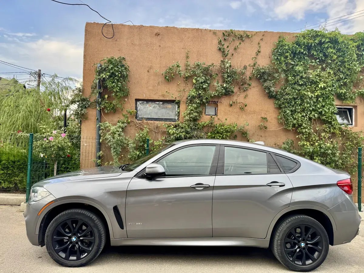 نمای دیگر بی ام و xDrive35i 4 در چهار چرخ محرک 2016