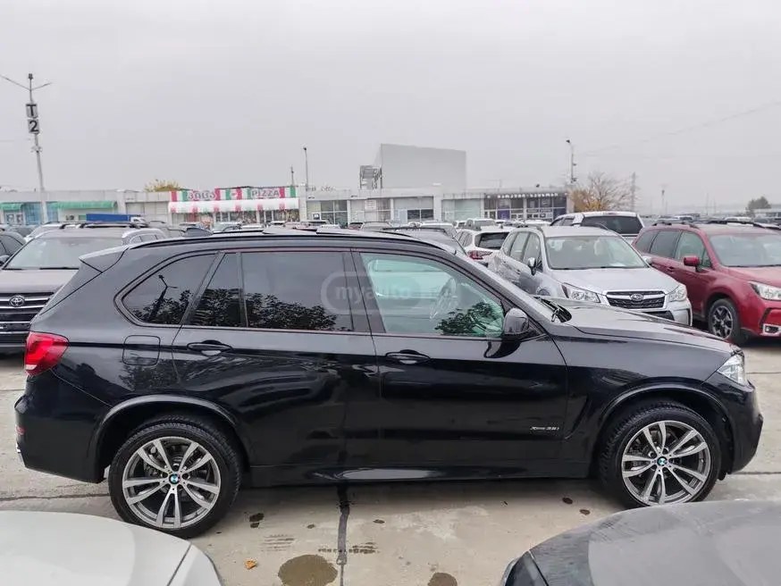 نمای دیگر بی ام و xDrive35i 4 در چهار چرخ محرک 2016