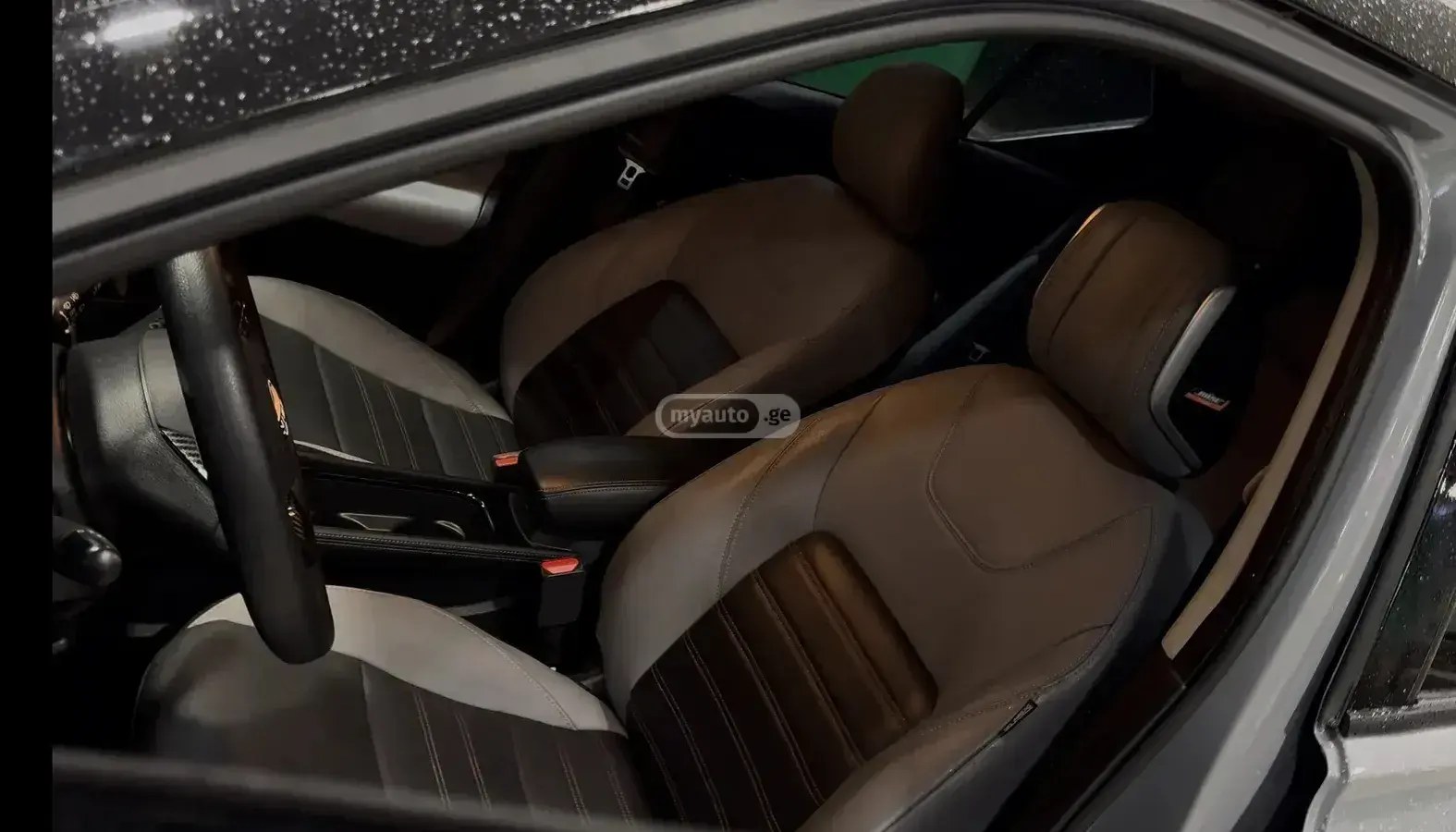 نمای دیگر نیسان SV 4 در دیفرانسیل جلو CVT 2023