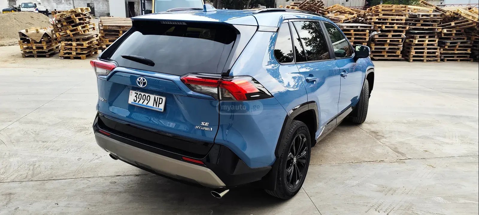 نمای دیگر تویوتا اس ای 4dr چهار چرخ محرک CVT 2022