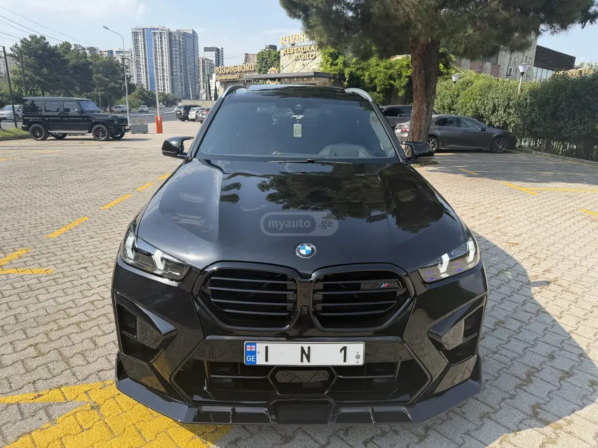 نمای دیگر بی ام و xDrive40i 4dr تمام چرخ محرک 2022