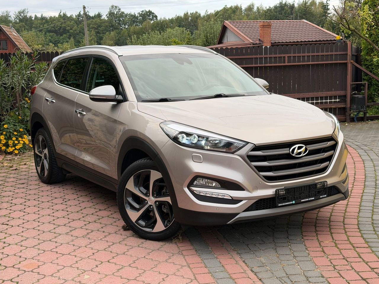 هیوندای توسان بلو 1.7 CRDi 2WD DCT پشن