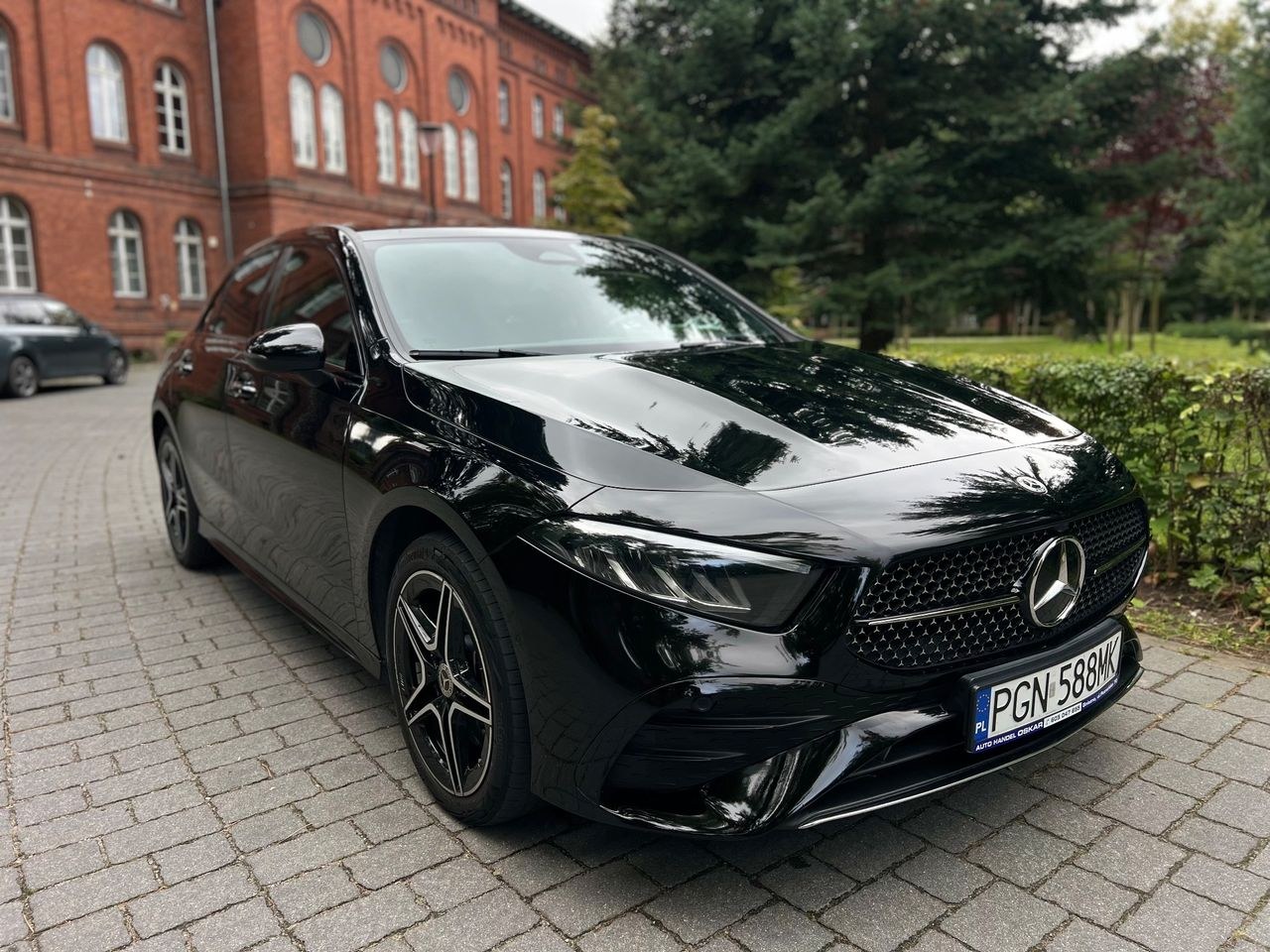 مرسدس بنز کلاس A 250 e 8G-DCT AMG Line