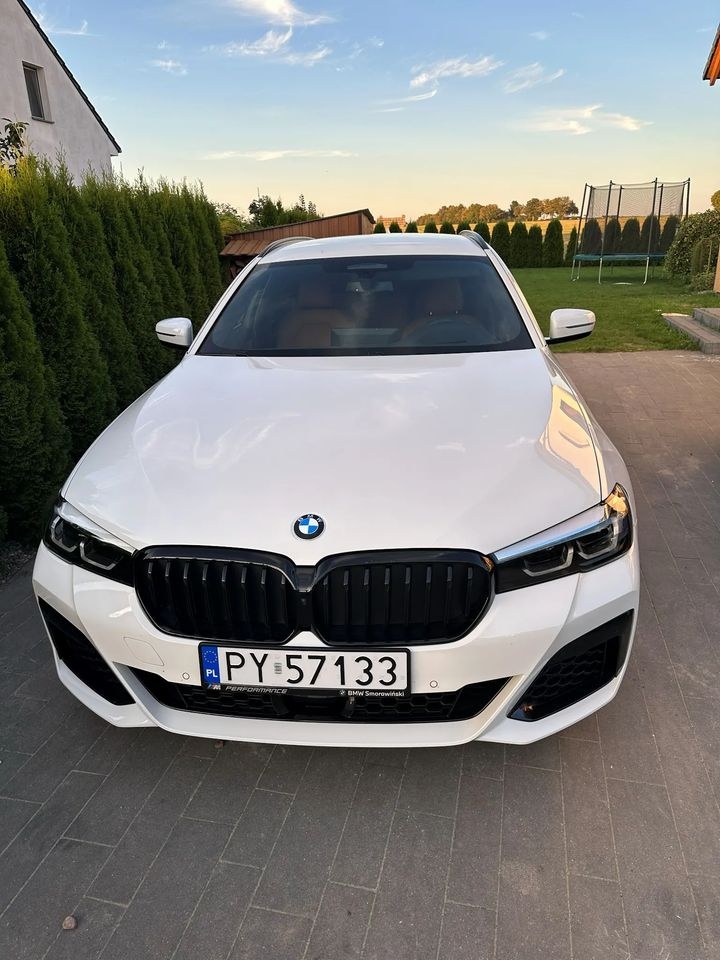 بی ام و سری 5 520d xDrive MHEV M اسپورت اسپورت