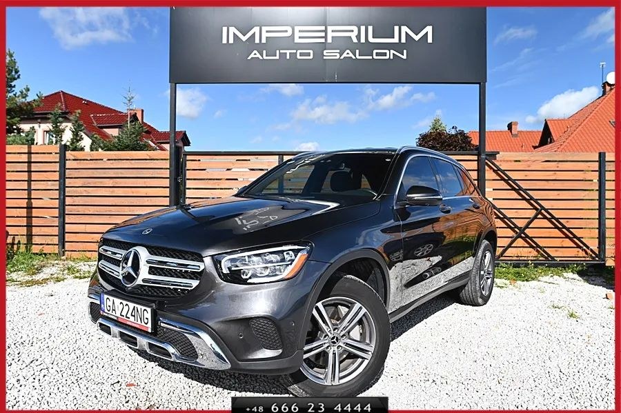 مرسدس بنز GLC 300 4Matic 9G-TRONIC اکسکلوسیو