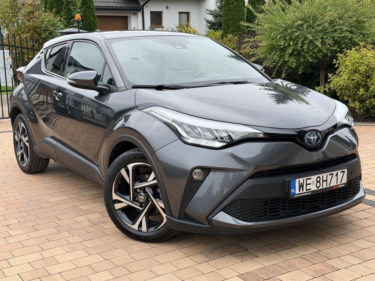 تویوتا C-HR 1.8 Hybrid استایل