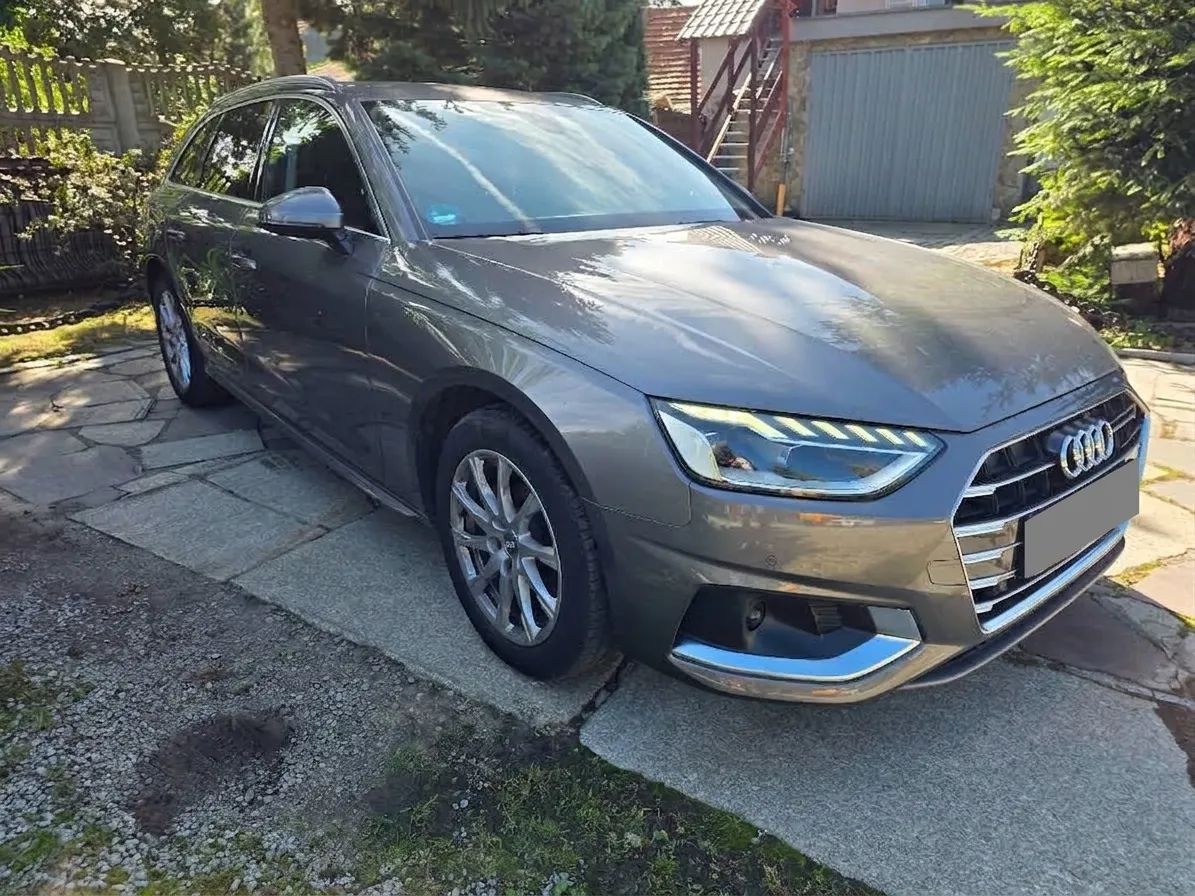 آئودی A4 آوانت 30 TDI mHEV S tronic