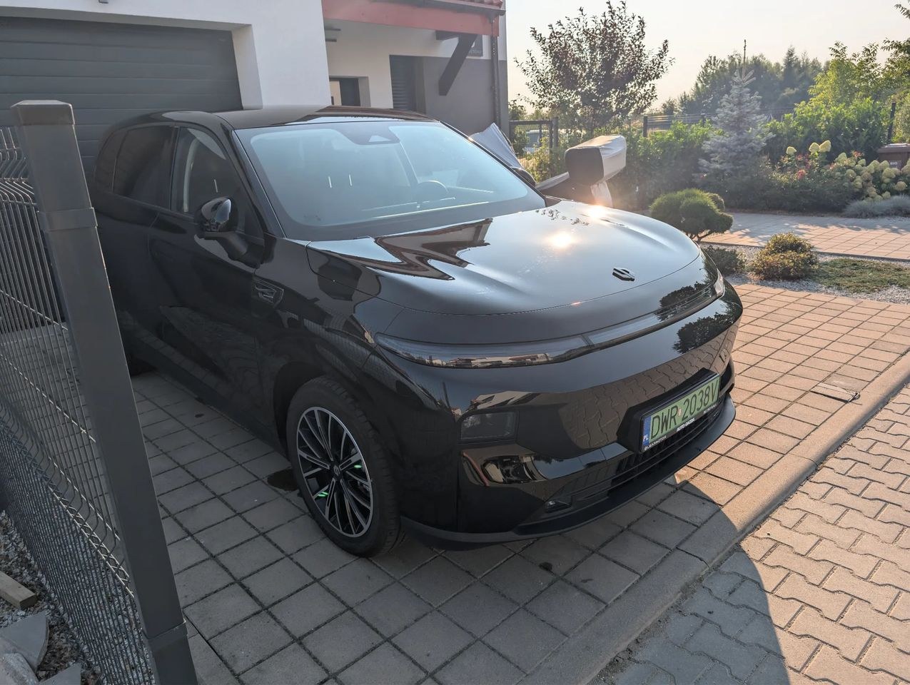 لیپموتور B10 67.1kWh PROMAX دیزاین