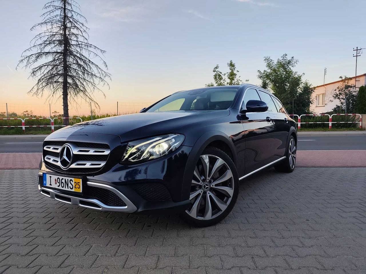 مرسدس بنز کلاس E 350 d 4Matic آول-ترین 9G-TRONIC آوانتگارد