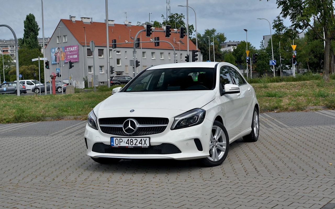 مرسدس بنز کلاس A 180 (BlueEFFICIENCY) اوربان