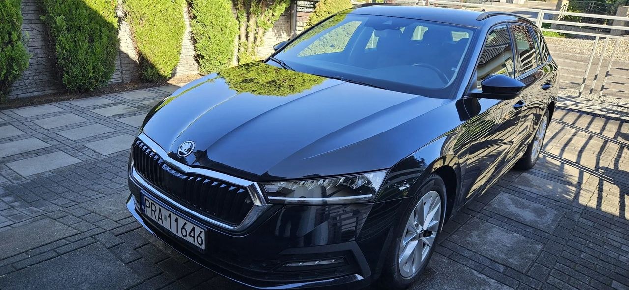اشکودا اکتاویا 1.5 TSI ACT امبیشن