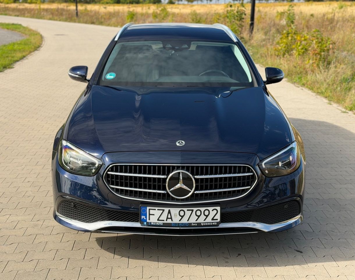 مرسدس بنز کلاس E 300 de 9G-TRONIC آوانگارد