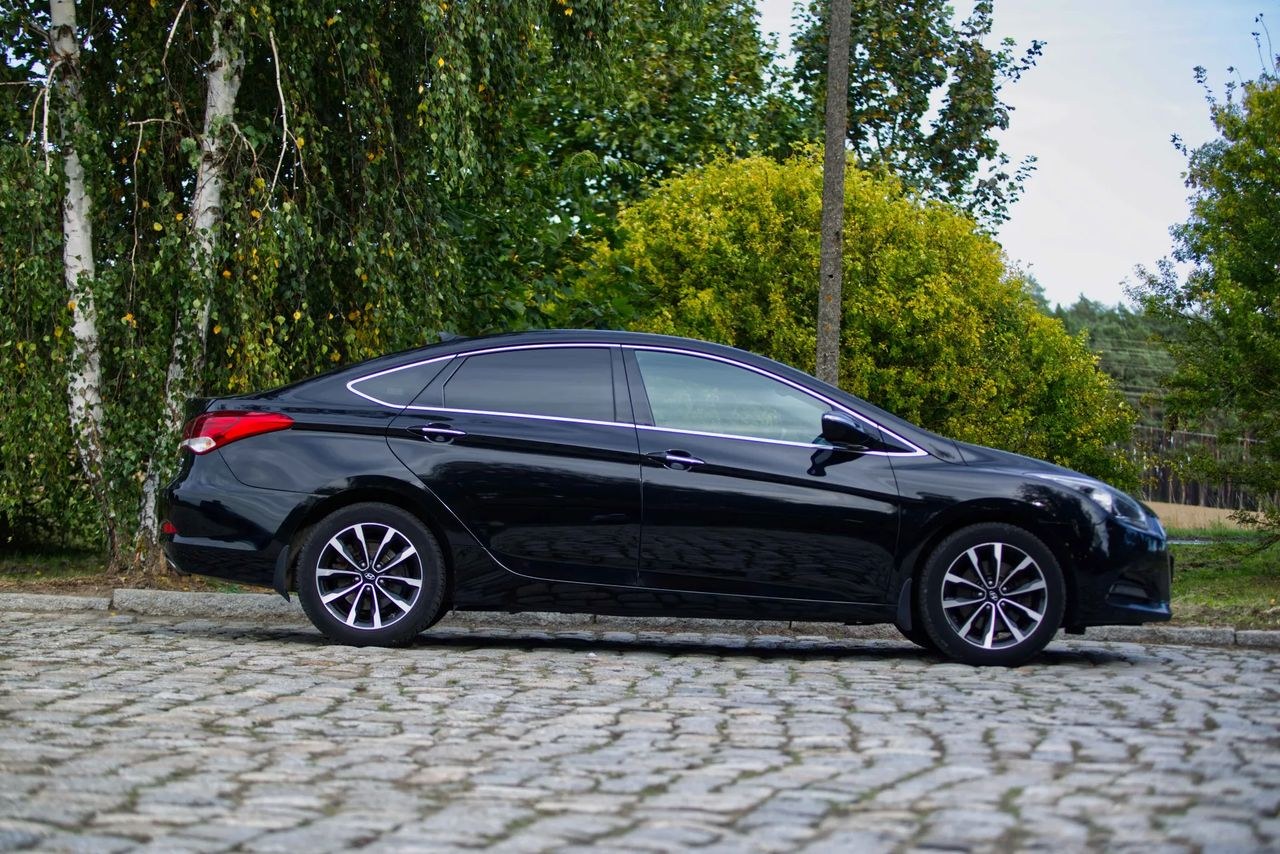 هیوندای i40