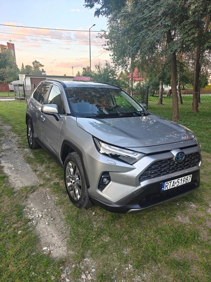 تویوتا RAV4