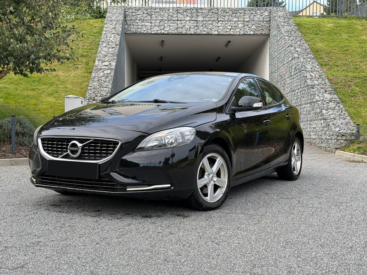ولوو V40 T2 Drive-E کینتیک